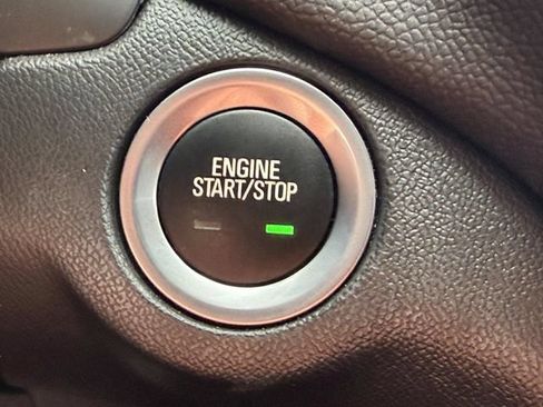 Used 2023 Chevrolet Equinox LT FWD image 28