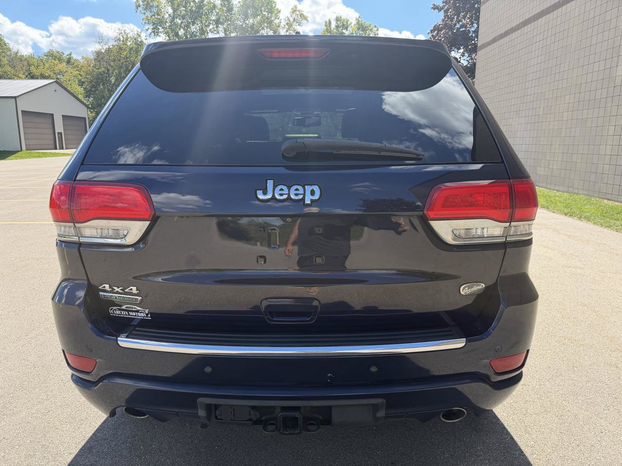 Used 2014 Jeep Grand Cherokee Overland w/ Advanced Technology Group AWD/4WD image 6