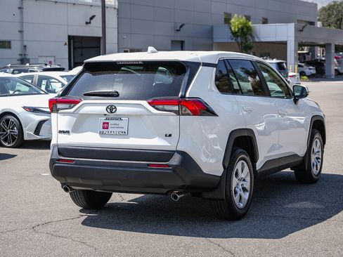 Used 2024 Toyota RAV4 LE FWD image 6