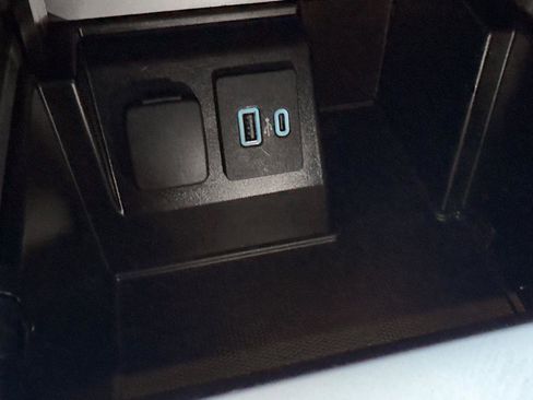 Used 2020 Ford Explorer Limited w/ Class III Trailer Tow Package image 19