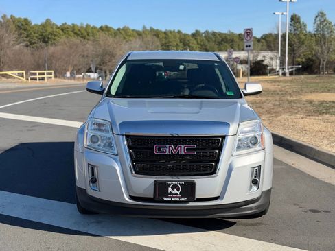 Used 2011 GMC Terrain SLE image 3