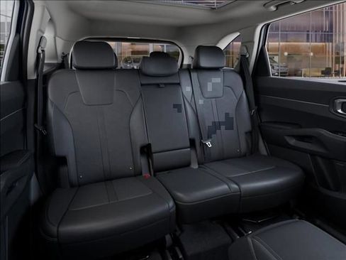 Used 2026 Kia Sorento EX w/ EX Premium Package FWD image 16