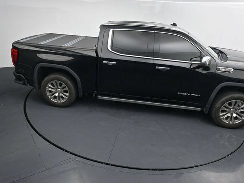 Used 2019 GMC Sierra 1500 Denali w/ Denali Ultimate Package AWD/4WD image 17