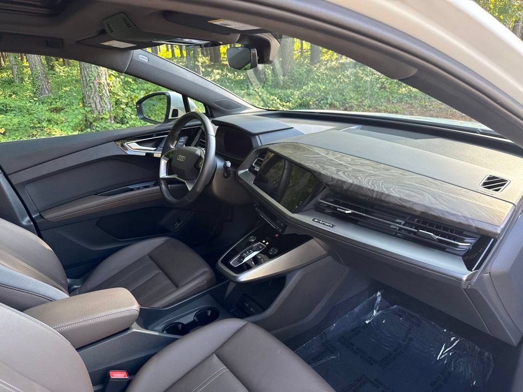 Used 2023 Audi Q4 e-tron Premium w/ Convenience Package RWD image 49