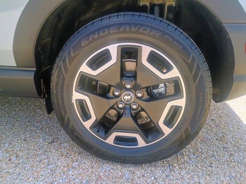 Used 2021 Ford Bronco Sport Outer Banks w/ Outer Banks Package AWD/4WD image 18