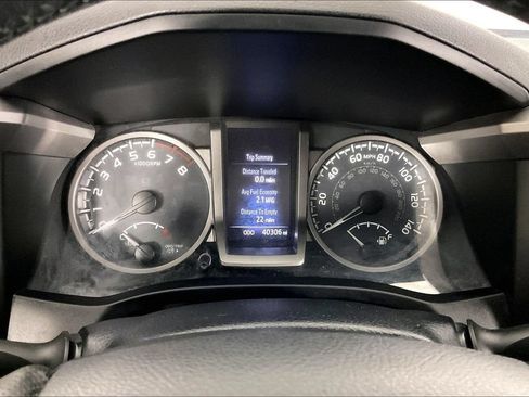 Used 2019 Toyota Tacoma SR5 AWD/4WD image 26
