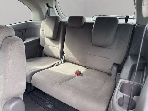 Used 2016 Honda Odyssey SE image 25