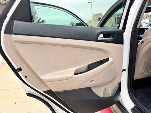 Used 2018 Hyundai Tucson SEL Plus FWD image 29