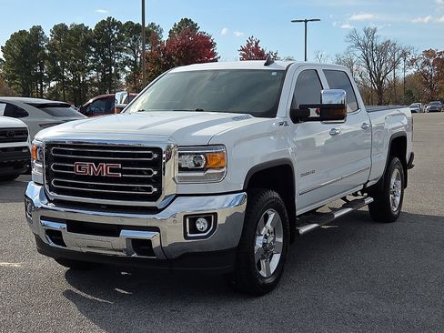 Used 2016 GMC Sierra 2500 SLT w/ Duramax Plus Package image 2