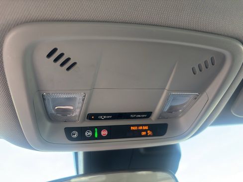 Used 2025 Chevrolet Malibu LT image 16