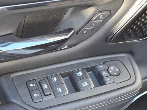 Used 2025 RAM 1500 Limited image 16