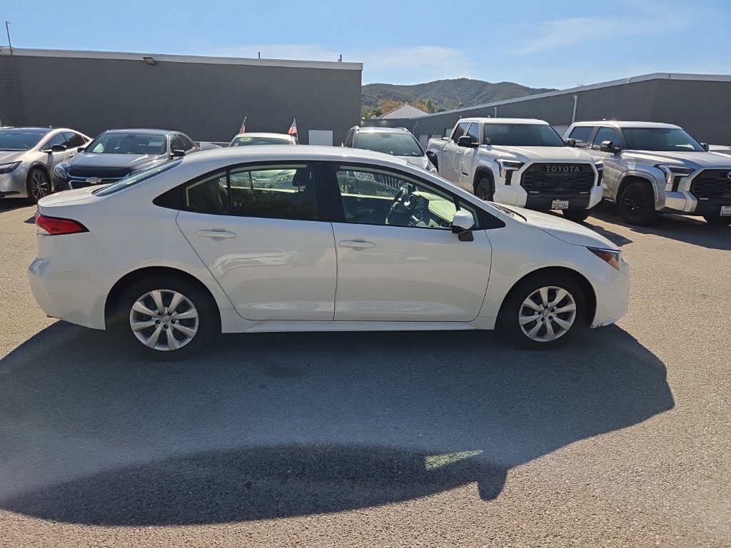 Used 2022 Toyota Corolla LE FWD image 6