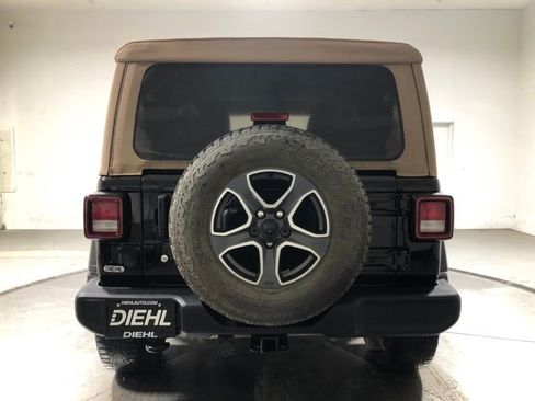 Used 2020 Jeep Wrangler Sport image 8