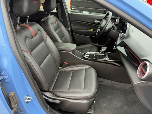 Certified 2024 Chevrolet Trax RS image 31
