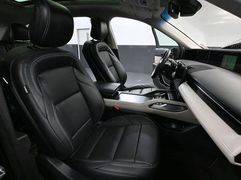 Used 2024 Lincoln Nautilus Premier w/ Equipment Group 102A image 54