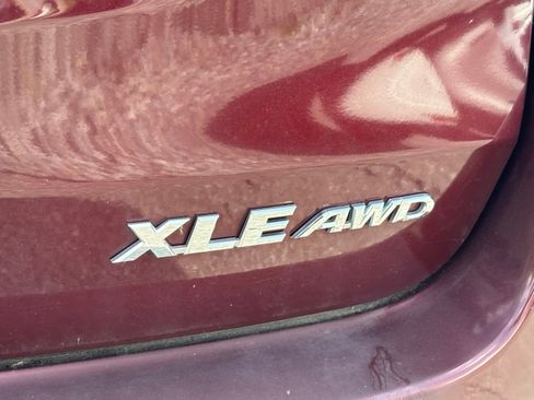 Used 2015 Toyota Highlander XLE AWD/4WD image 6