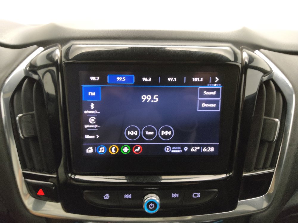 Used 2023 Chevrolet Traverse LT FWD image 25