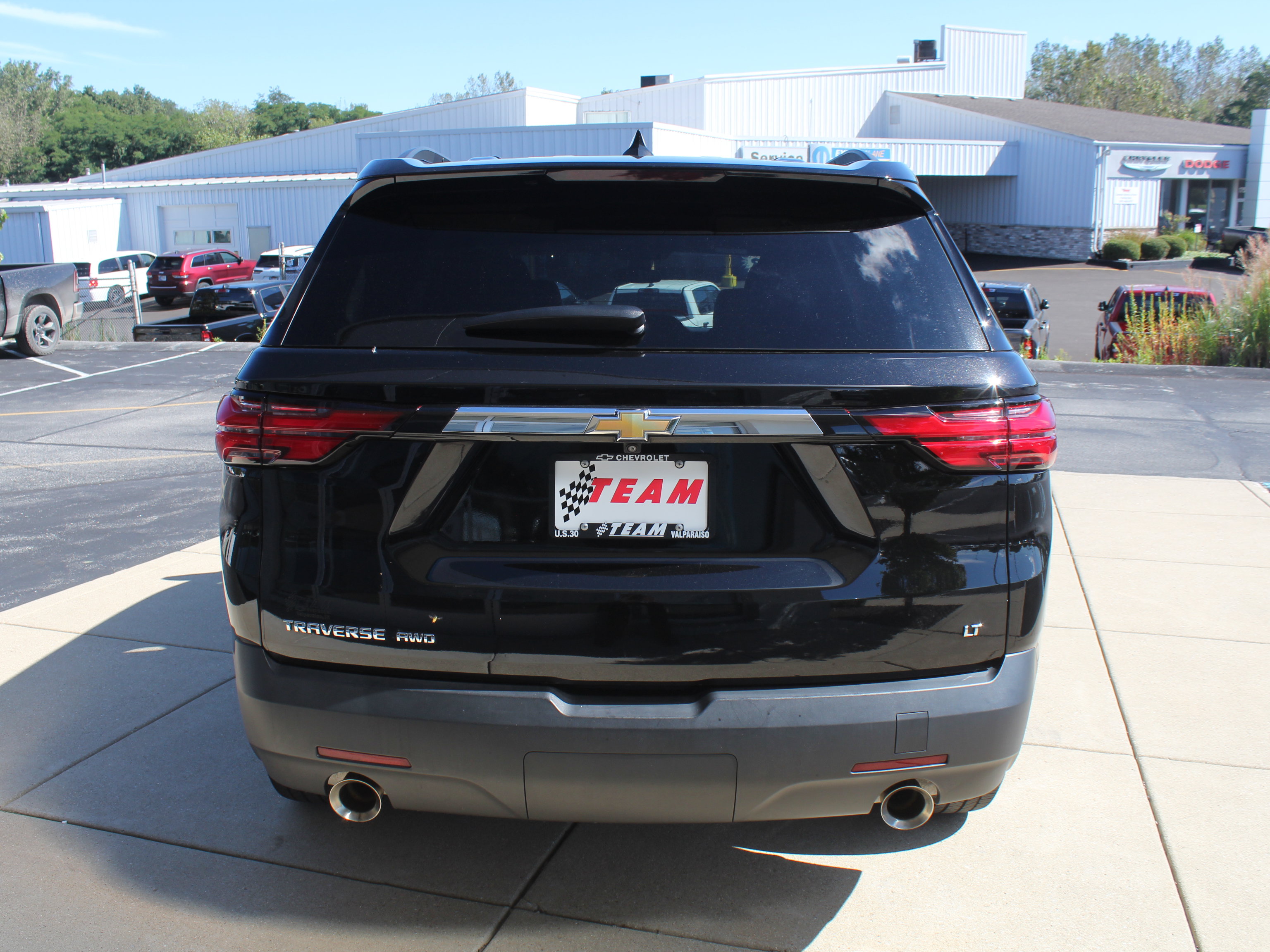 Used 2023 Chevrolet Traverse LT AWD/4WD image 7
