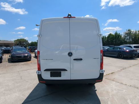 Used 2024 Mercedes-Benz Sprinter 144 Cargo image 17