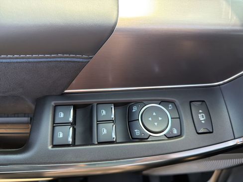 New 2026 Ford F250 Platinum w/ FX4 Off-Road Package image 15