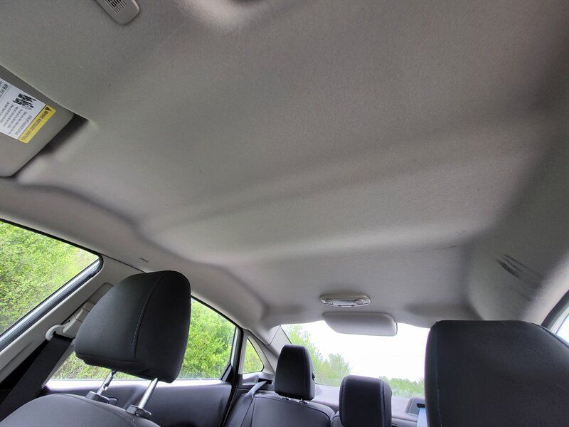 Used 2013 Ford Fiesta SE FWD image 27