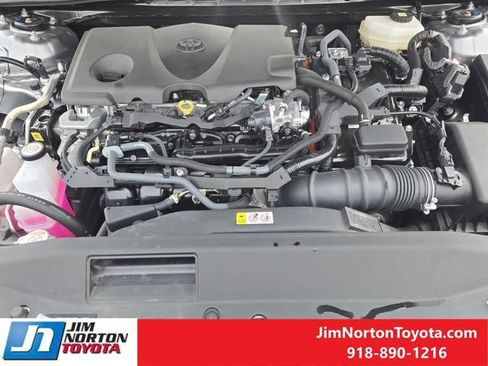 Used 2025 Toyota Camry SE w/ Multimedia Upgrade Package AWD/4WD image 33