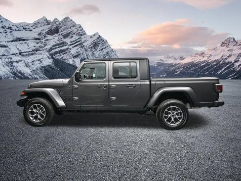 New 2026 Jeep Gladiator Sport AWD/4WD image 2