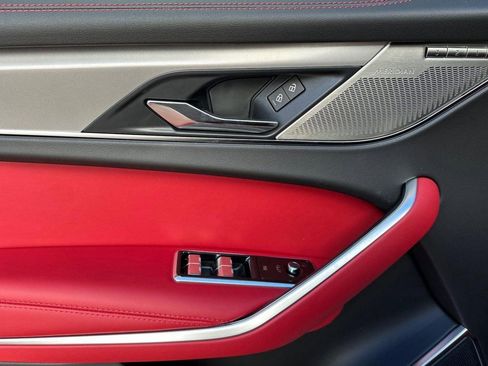 New 2025 Jaguar F-PACE R-Dynamic S image 12