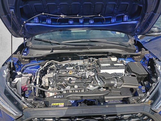 Used 2025 Toyota Corolla Cross LE FWD image 22