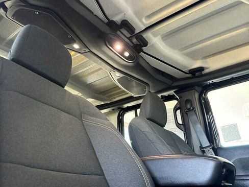 Used 2024 Jeep Wrangler Sport S image 14