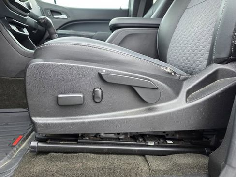 Used 2015 Chevrolet Colorado Z71 RWD image 13