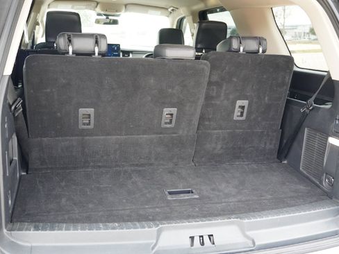 Used 2024 Ford Expedition XLT image 28