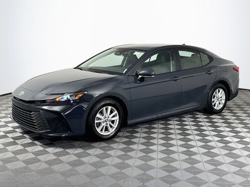 Used 2025 Toyota Camry LE FWD image 4