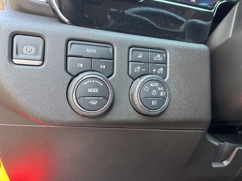 Used 2022 Chevrolet Silverado 1500 RST w/ Convenience Package II image 26