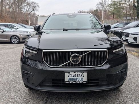 Certified 2024 Volvo XC40 B5 Ultimate w/ Climate Package image 2