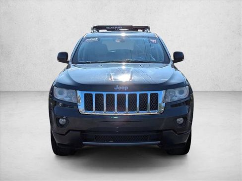 Used 2011 Jeep Grand Cherokee Overland image 2