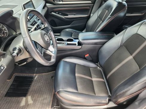 Used 2023 Nissan Altima 2.5 SR FWD image 14