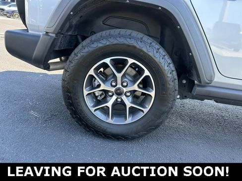 Used 2024 Jeep Wrangler Sport image 7