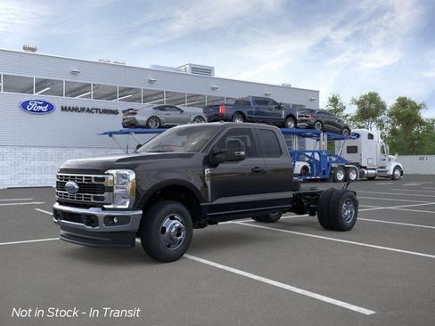 New 2026 Ford F350 XLT AWD/4WD image 2