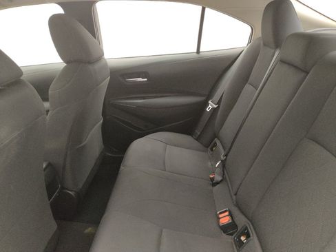 Used 2020 Toyota Corolla LE image 18