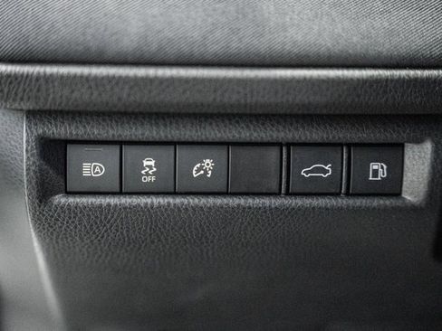 Used 2025 Toyota Camry LE image 38