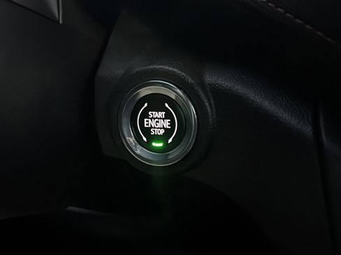 Used 2023 Chevrolet TrailBlazer RS w/ Sun and Liftgate Package image 34