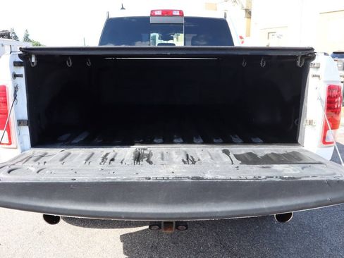 Used 2016 RAM 1500 Laramie w/ Convenience Group AWD/4WD image 11