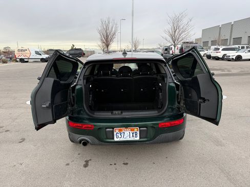 Used 2017 MINI Cooper Clubman w/ Premium Package image 34