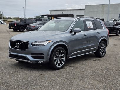 Used 2019 Volvo XC90 T5 Momentum w/ Advanced Package