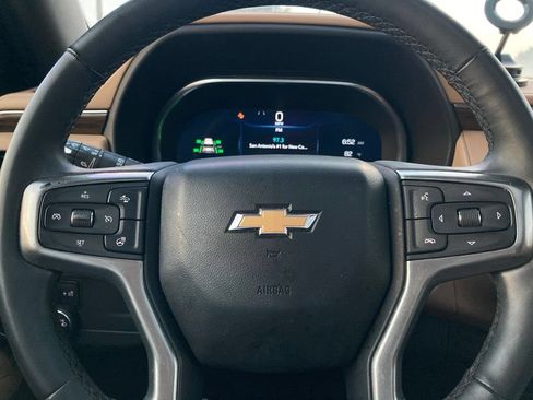 Used 2023 Chevrolet Tahoe Premier w/ Premium Package 2 AWD/4WD image 15