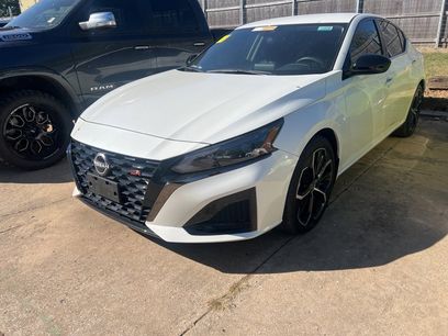Used 2024 Nissan Altima 2.5 SR