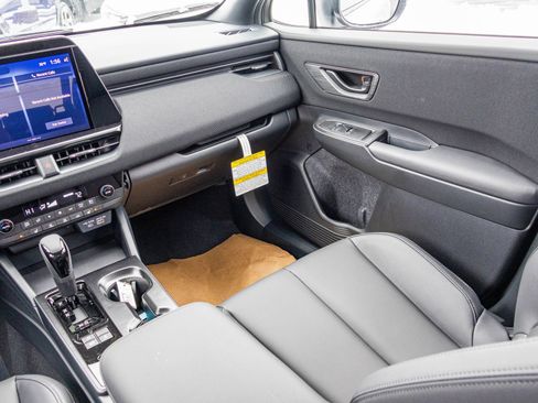 New 2026 Subaru Outback Premium image 31