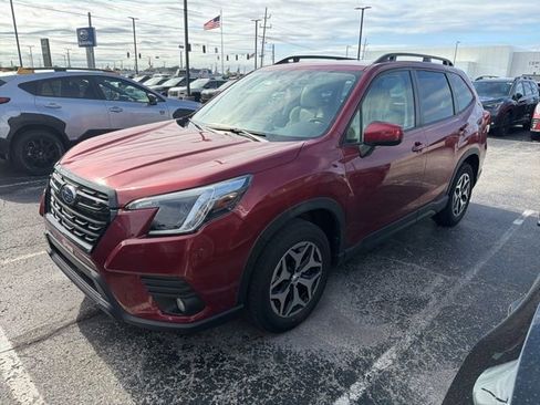 Certified 2023 Subaru Forester Premium AWD/4WD image 2