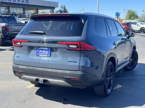 Used 2024 Toyota Grand Highlander Limited AWD/4WD image 6